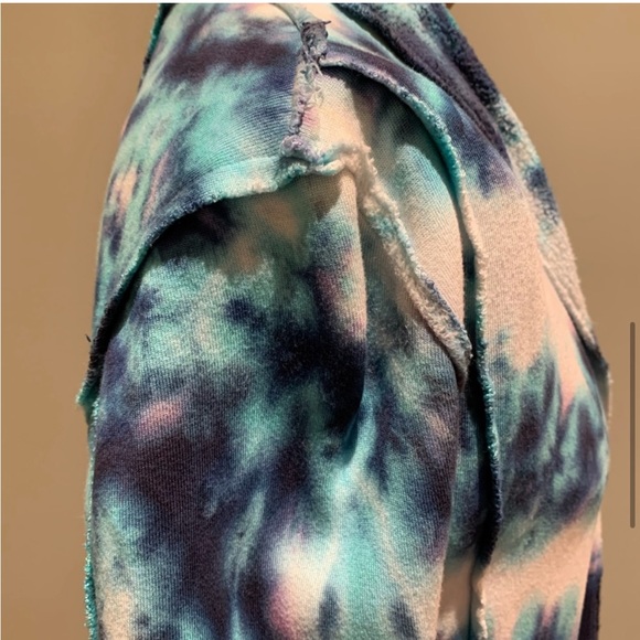 Brightly Twisted along Cardigan - Picture 3 of 5